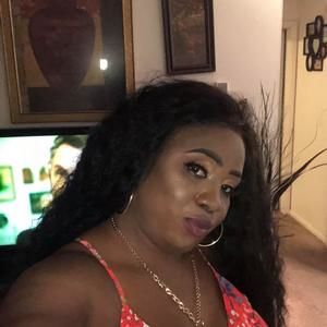 Meet your Posher, Pauline